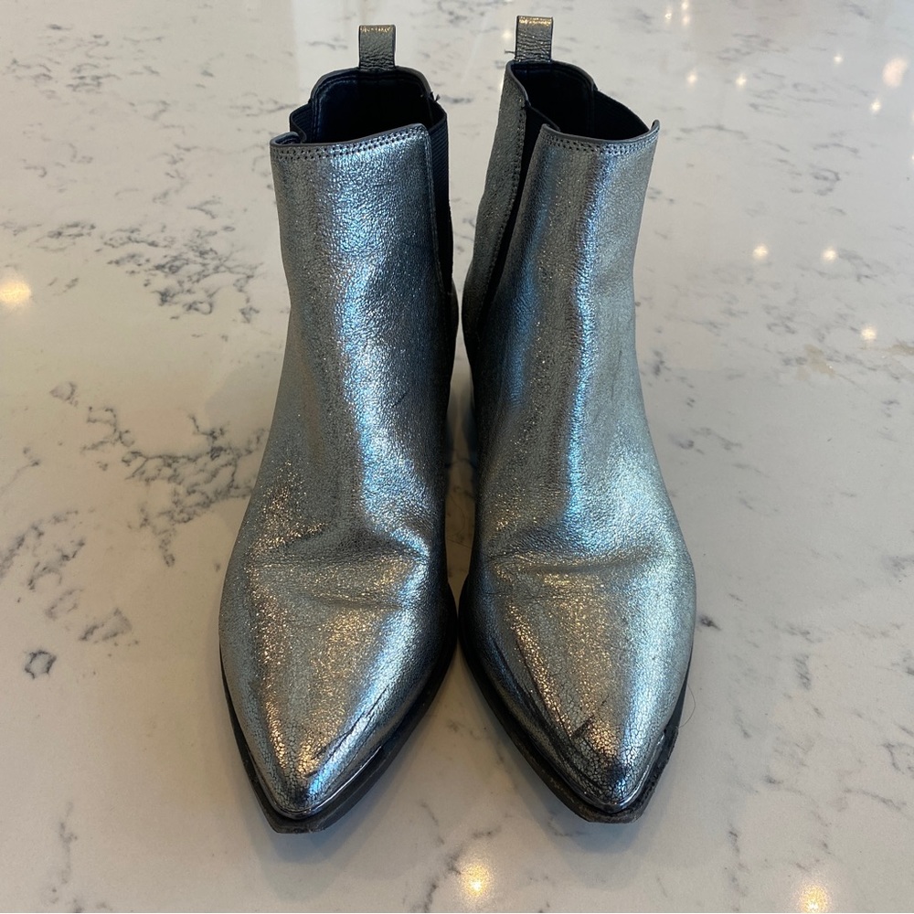 MARC FISHER Women’s Silver Yale Chelsea Boot Pointed Bootie - 7M